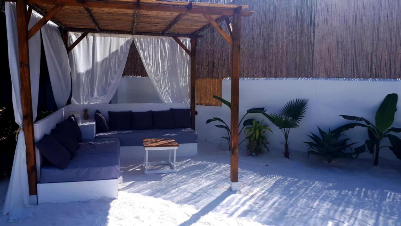 Chic Guesthouse Alhaurin de la Torre Exterior photo